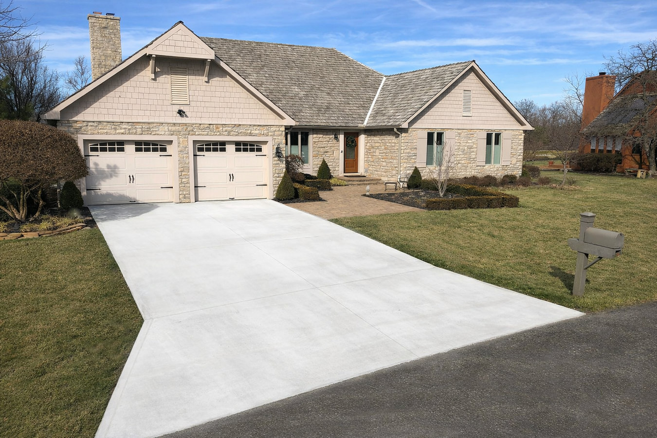Concrete driveway building